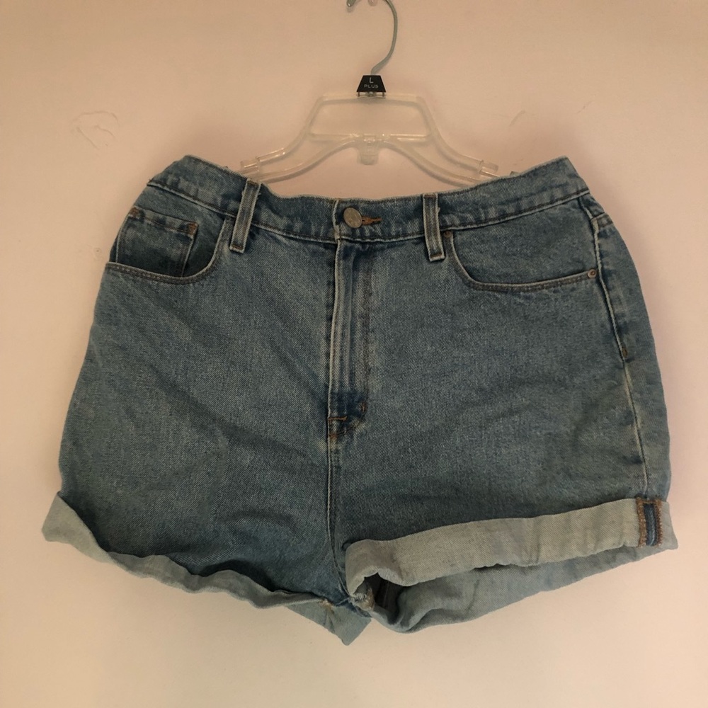Urban Outfitters (BDG) Mom shorts